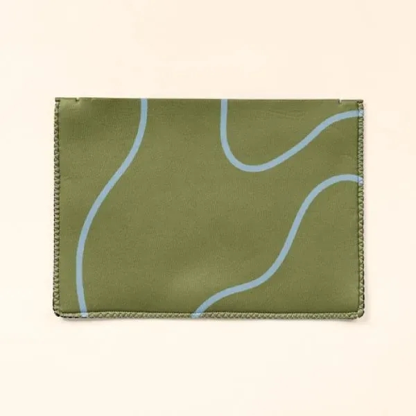 High quality neoprene laptop sleeve for 15" MacBook Pro, stretches to... from ASI 74710 Numo / NUMO