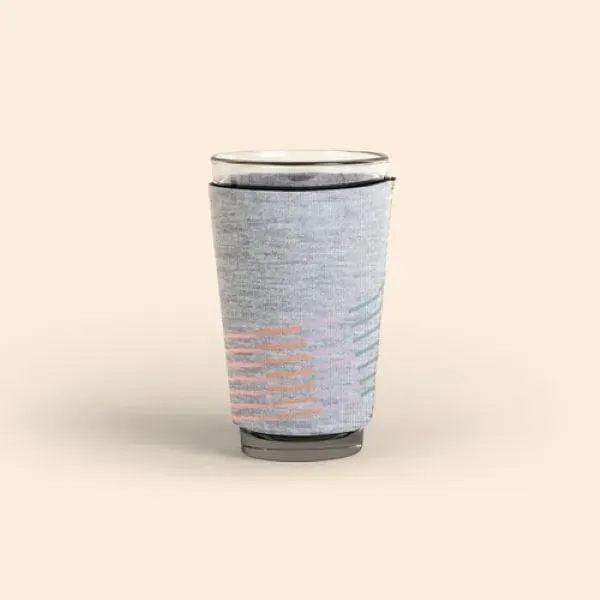 This simple tapered neoprene sleeve fits our standard 16oz. Pint Glass.... from ASI 74710 Numo