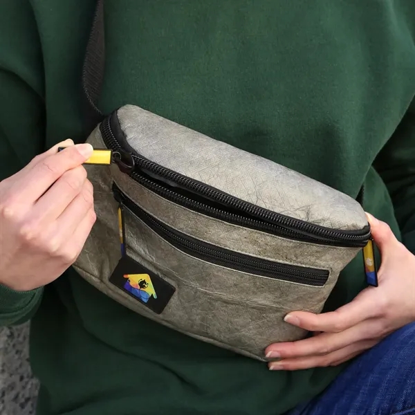 The NEOX PREXY is an extremely lightweight crossbody/fanny pack made of... from ASI 61966 HPG / OrigAudio HPG Gold