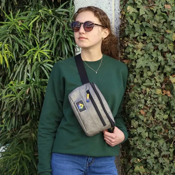 The NEOX PREXY is an extremely lightweight crossbody/fanny pack made of... from ASI 61966 HPG / OrigAudio HPG Gold