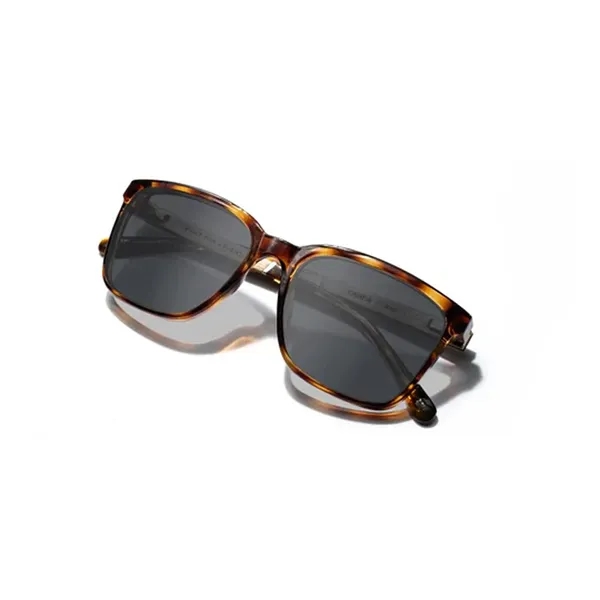 Oversized eco-friendly eyewear for wider faces, with polarized lenses, wood inlays,... from ASI 72657 Active Life Promo / Active Life Ingrain