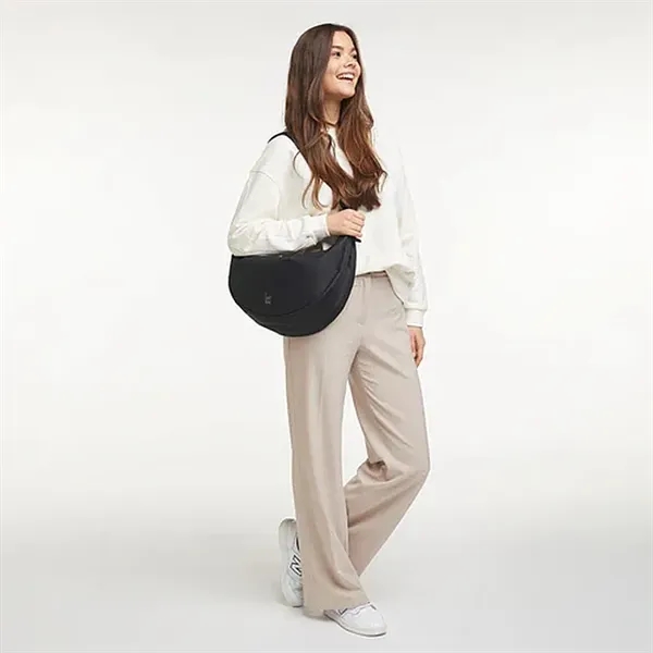 Soft, classy MOON BAG in two sizes, versatile for travel and... from ASI 72657 Active Life Promo / Active Life