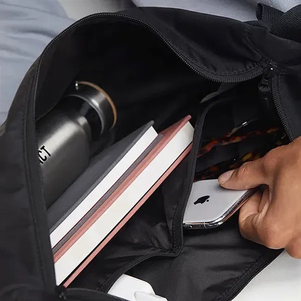 Soft, classy MOON BAG in two sizes, versatile for travel and... from ASI 72657 Active Life Promo / Active Life