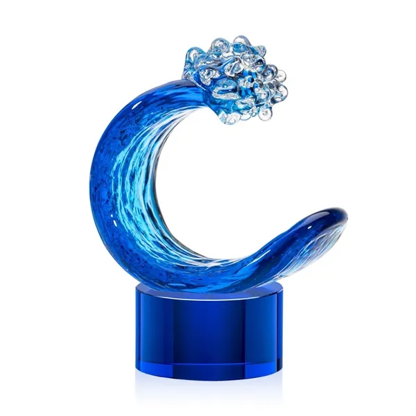 Celebrate achievement with the Oceana Art Glass Award, a breathtaking piece.... from ASI 84592 St Regis Group / St Regis