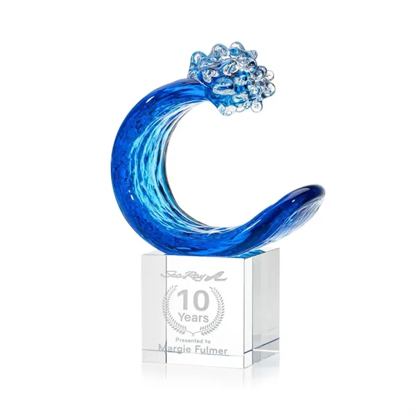 Celebrate achievement with the Oceana Art Glass Award, a breathtaking piece.... from ASI 84592 St Regis Group / St Regis