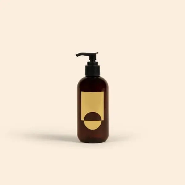 Clean body care, no mineral oil, isopropyl alcohol, parabens, paraffins, phthalates,... from ASI 74710 Numo