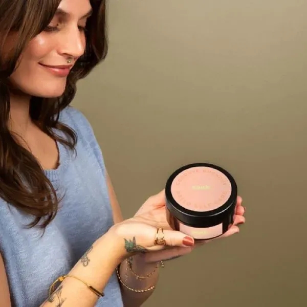 Clean body care, no mineral oil, isopropyl alcohol, parabens, paraffins, phthalates,... from ASI 74710 Numo