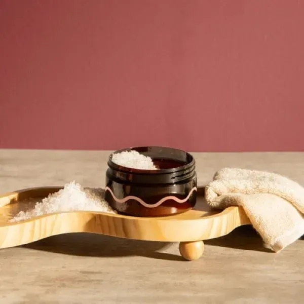 Clean body care, no mineral oil, isopropyl alcohol, parabens, paraffins, phthalates,... from ASI 74710 Numo