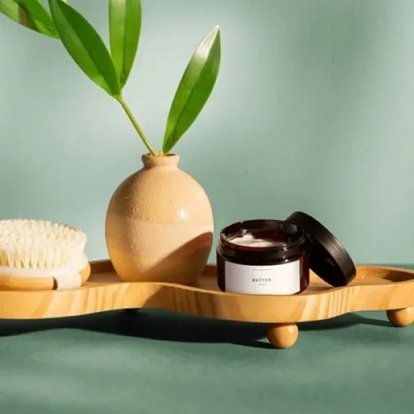 Clean body care, no mineral oil, isopropyl alcohol, parabens, paraffins, phthalates,... from ASI 74710 Numo