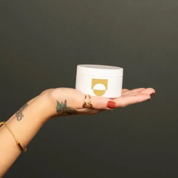 Clean body care, no mineral oil, isopropyl alcohol, parabens, paraffins, phthalates,... from ASI 74710 Numo