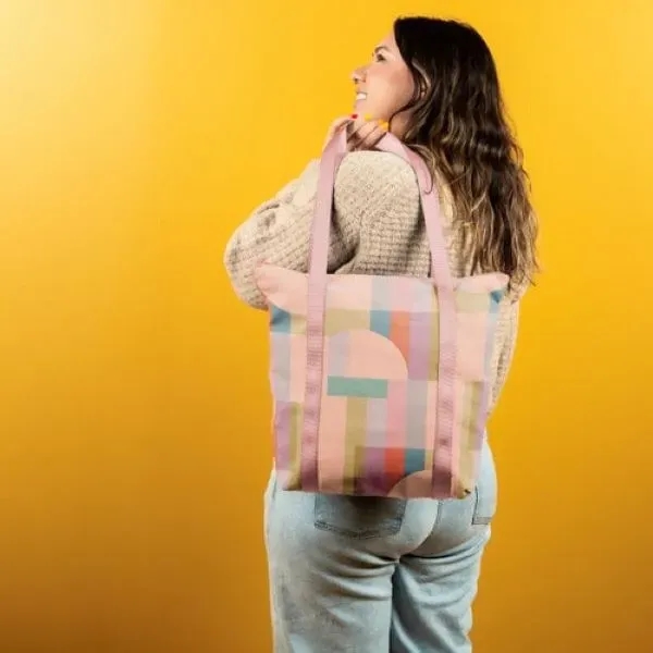 With Twinkles, zip it up & tote it out. The straps... from ASI 74710 Numo