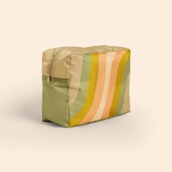 This Busier Bee brings that great shape, but goes a little... from ASI 74710 Numo