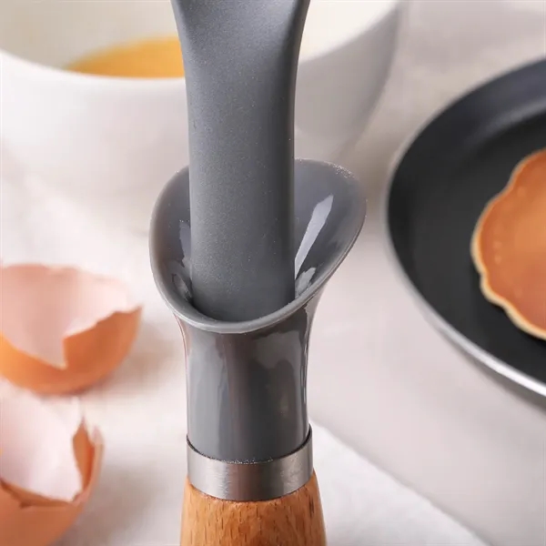 Turner with an anti-leak bowl and beechwood handle.... from ASI 61966 HPG / Beacon Promotions