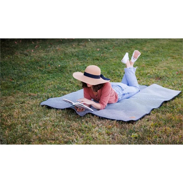 60" x 50" fold-up picnic blanket.... from ASI 56070 Gemline / Gemline®