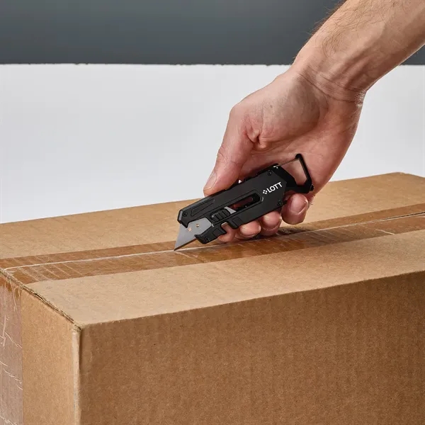 4.3" long stylish metal box cutter with a carabiner attachment. Features... from ASI 46170 Compass Industries Inc