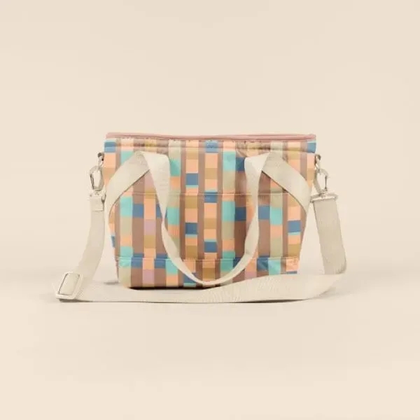 Anyone in need of a party-sized Even Cooler Bag!  This... from ASI 74710 Numo