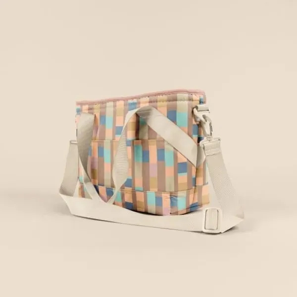Anyone in need of a party-sized Even Cooler Bag!  This... from ASI 74710 Numo