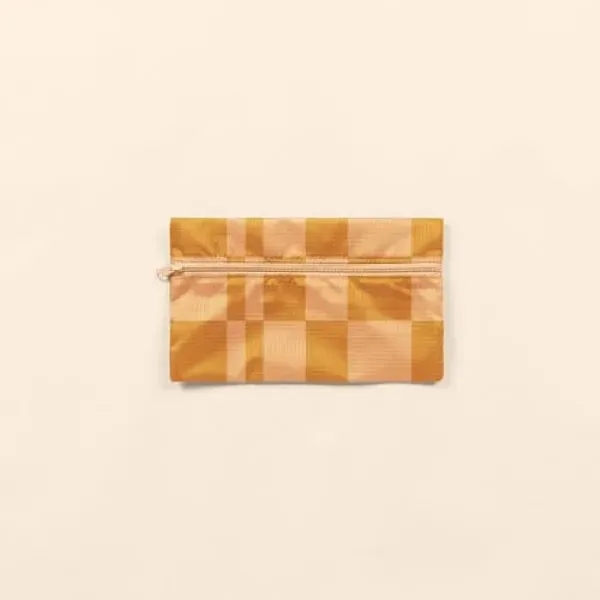 Made of ripstop nylon with zipper closure. With three different sizes,... from ASI 74710 Numo