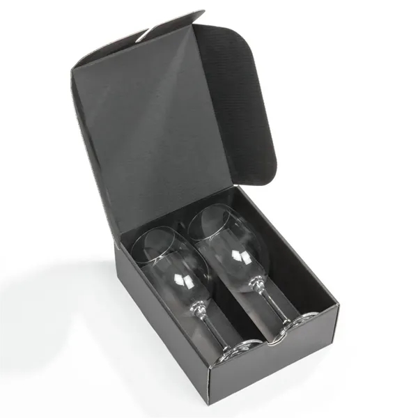 Simple yet so appealing, our Townsend Wine can't wait to join... from ASI 84592 St Regis Group