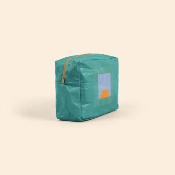 This Busier Bee brings that great shape, but goes a little... from ASI 74710 Numo