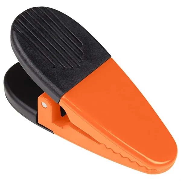 Spring-loaded clip with magnet.... from ASI 57956 Graphco line