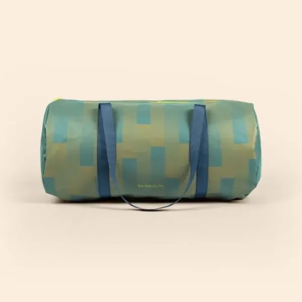 Here it is! A Tarpaulin barrel duffel in two sizes! Made... from ASI 74710 Numo