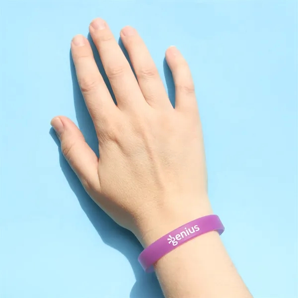 UV-detection wrist band with color-changing technology.... from ASI 61966 HPG / Mixie