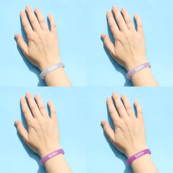 UV-detection wrist band with color-changing technology.... from ASI 61966 HPG / Mixie