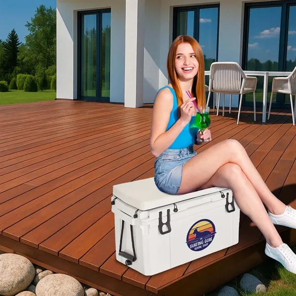 A rugged, high-impact cooler that works hard and looks great doing... from ASI 87188 Showdown Displays