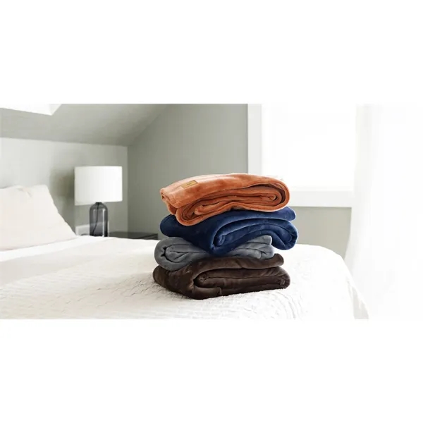 70" x 50" ultra-soft mink throw blanket.... from ASI 56070 Gemline / Gemline®