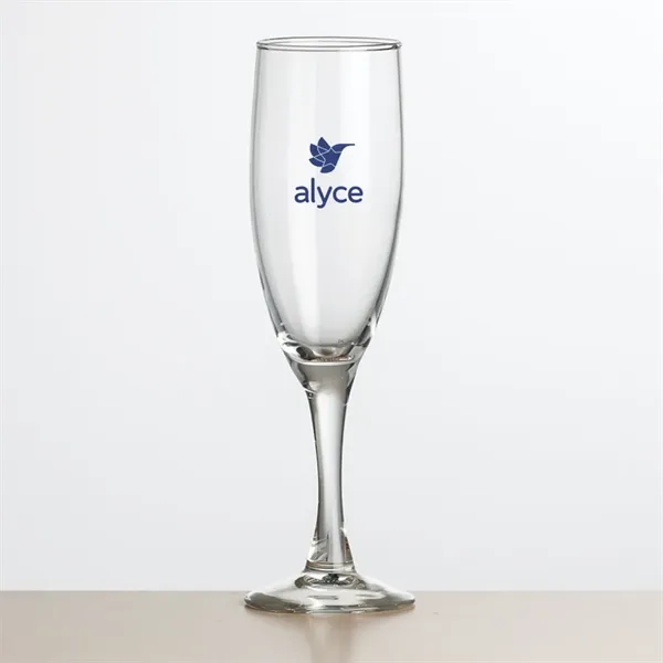 The Carberry collection features a tulip-shaped bowl with a broad rim... from ASI 84592 St Regis Group