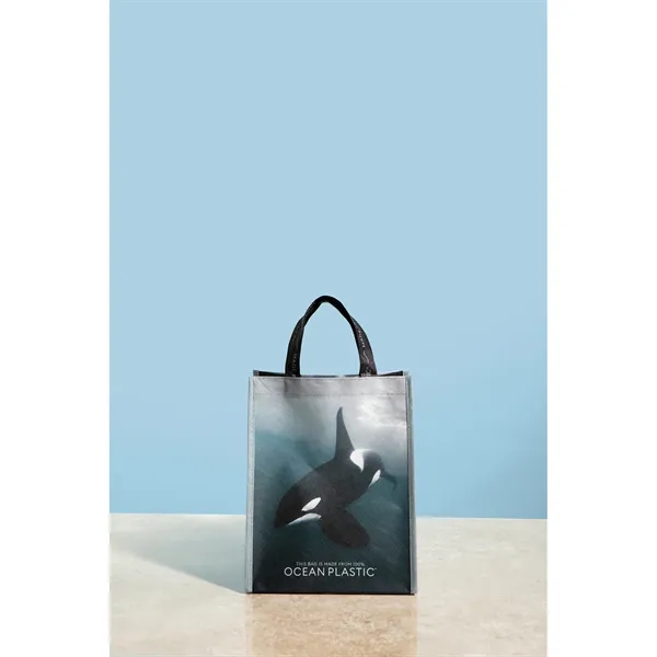 An eye-catching lunch bag, made from 100% Ocean Plastic® and featuring... from ASI 56070 Gemline / Gemline®