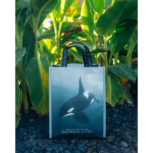 An eye-catching lunch bag, made from 100% Ocean Plastic® and featuring... from ASI 56070 Gemline / Gemline®