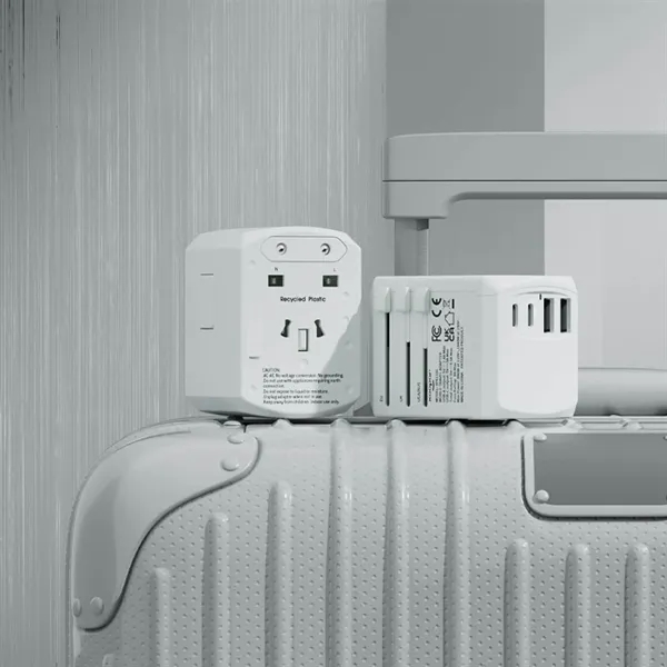 Wall plug adapter with 4 USB ports and an adjustable plug... from ASI 62124 iClick, Inc. / iClick®