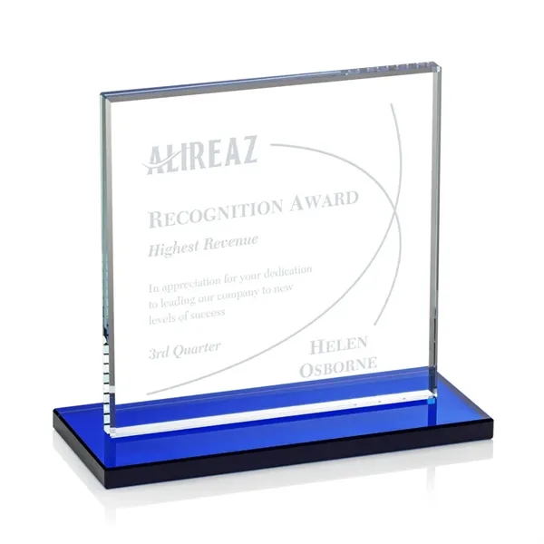 Bold Sahara Award features a 0.5” thick Starfire crystal mounted on... from ASI 84592 St Regis Group / St Regis