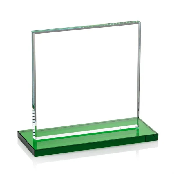 Bold Sahara Award features a 0.5” thick Starfire crystal mounted on... from ASI 84592 St Regis Group / St Regis