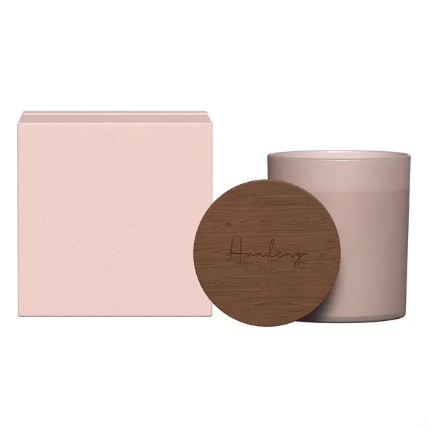 Scent meets style. This 10oz candle features a soothing vanilla bean... from ASI 88660 Spector & Co.