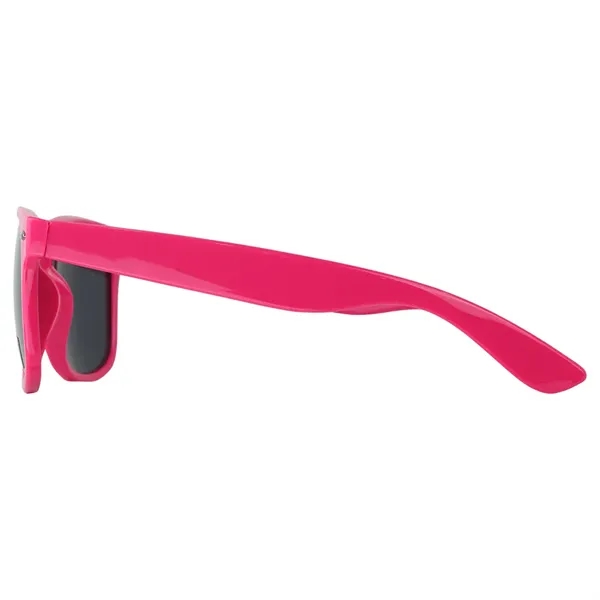 This is most classical design. 100% UV400 protection against UVA/UVB rays... from ASI 90154 Sunjoy Group Inc