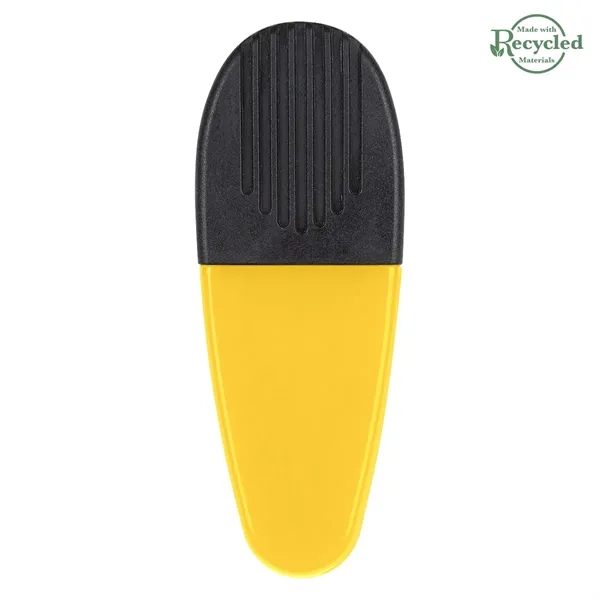 Alligator clip with spring loaded hinge and magnet on back side.... from ASI 61125 Hit Promotional Products / Hit®