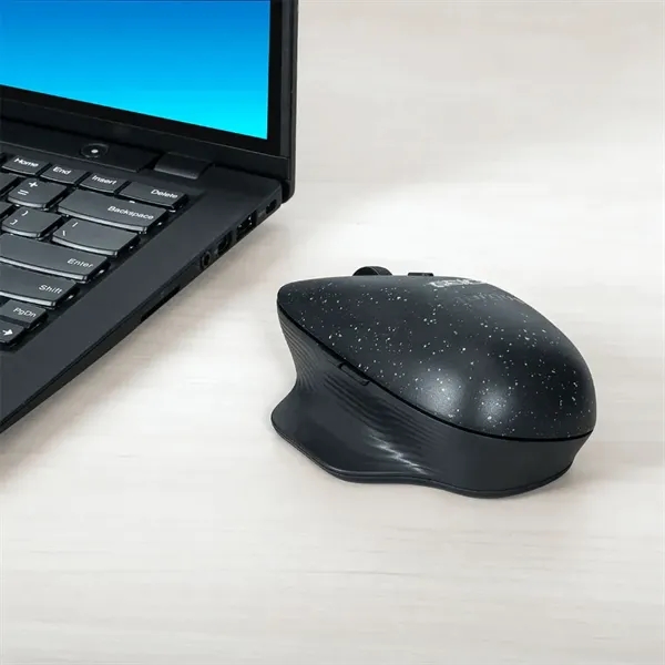 The Targus® ErgoFlip™ EcoSmart™ Mouse uniquely combines ergonomics with a sustainable,... from ASI 61005 Hirsch Gift Inc