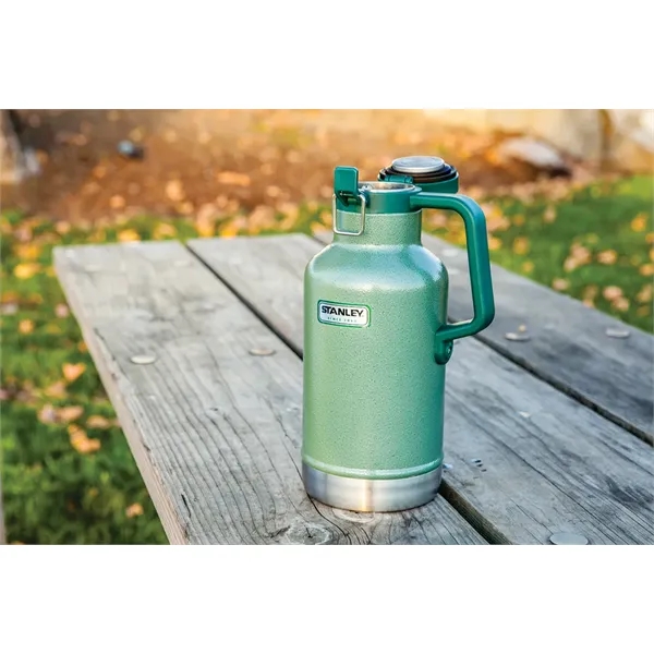 Stanley 64 oz Classic Vacuum Growler... from ASI 89320 Starline USA Inc