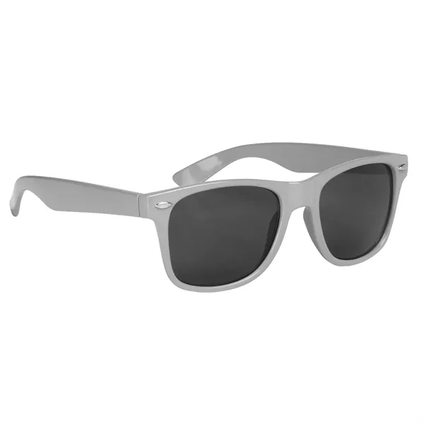 Sunglasses made of polycarbonate material. UV400 lenses provide 100% UVA and... from ASI 61125 Hit Promotional Products / Hit®