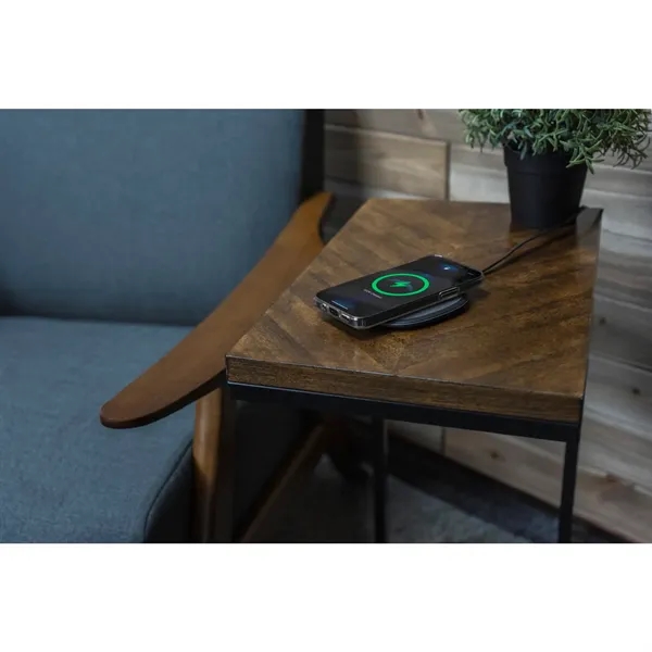 15-watt magnetic wireless charging pad.... from ASI 66887 PCNA / Leeds