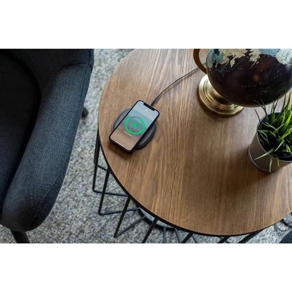 15-watt magnetic wireless charging pad.... from ASI 66887 PCNA / Leeds