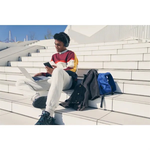 Wireless headphones with microphone.... from ASI 66887 PCNA / Leeds