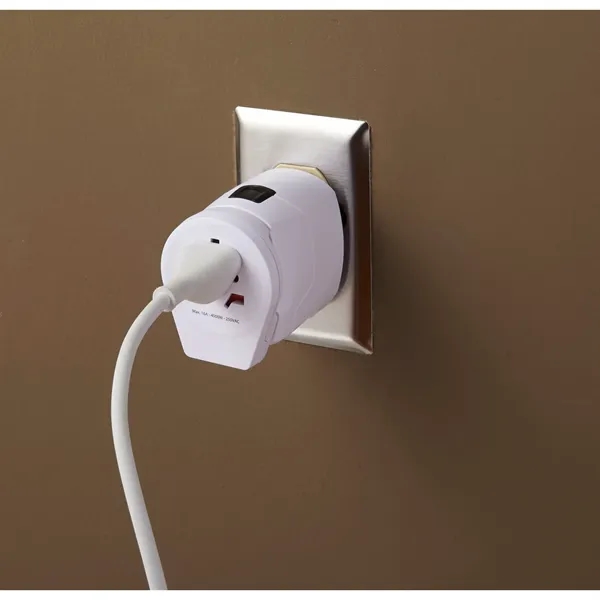 World travel adapter and USB charger.... from ASI 66887 PCNA / Leeds