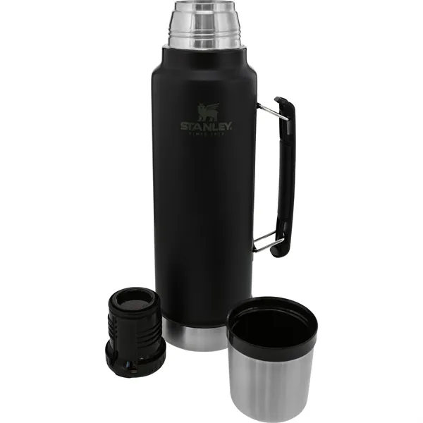 48 oz. stainless steel bottle with vacuum insulation, lid and twist-and-pour... from ASI 66887 PCNA / Leeds
