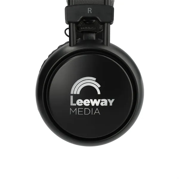 4.33" x 8.79" x 7.48" headphones with a microphone... from ASI 66887 PCNA / Leeds