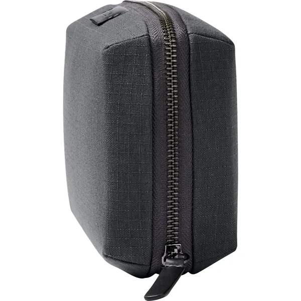 2.83" x 5.12" x 9.06" tech organizer with magnetic slip pocket,... from ASI 66887 PCNA / Leeds