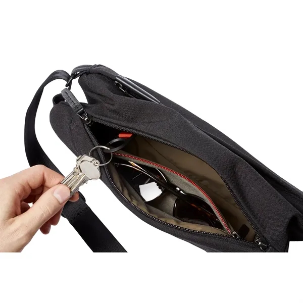 5.5" x 6.25" x 12.25" fanny pack... from ASI 66887 PCNA / Leeds
